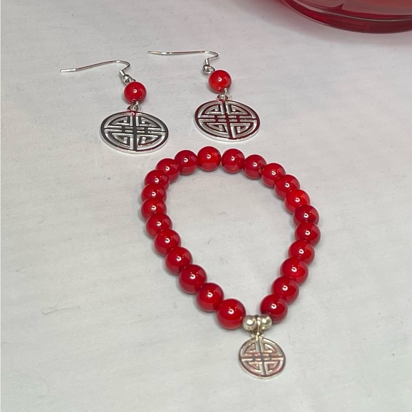 New Bracelet & Earring Set - Picture 7 of 8